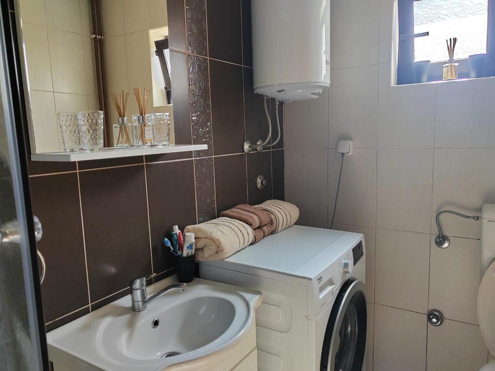 Stari Mlin Hotel Korenica Luaran gambar